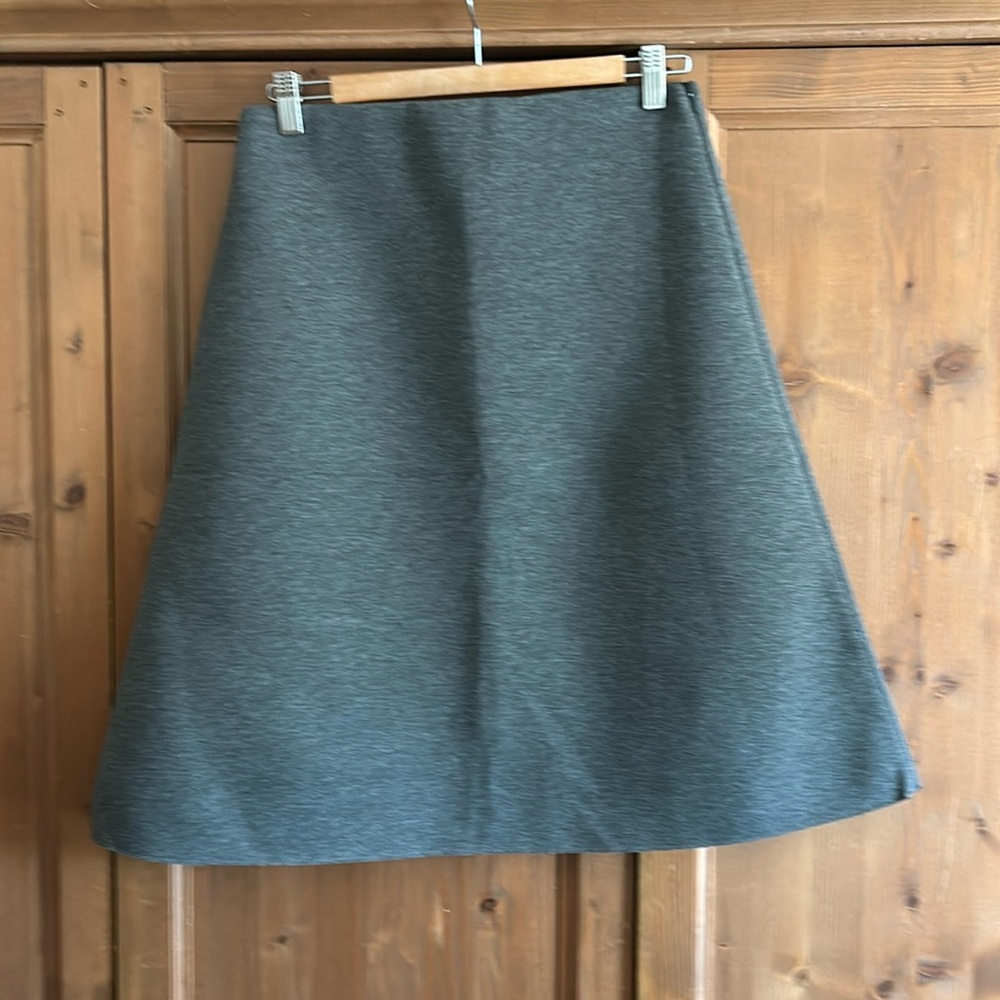 EUC Everlane Street Skirt size: 6 color: Dark gray